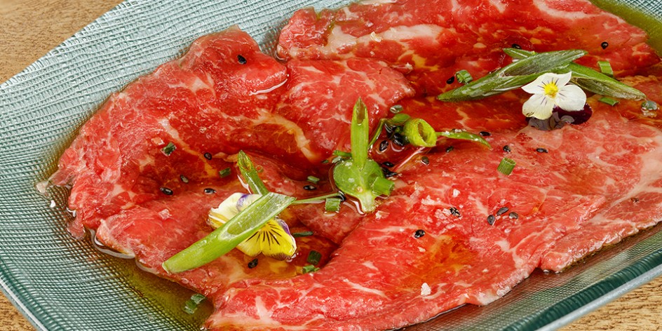 Beef tenderloin sashimi